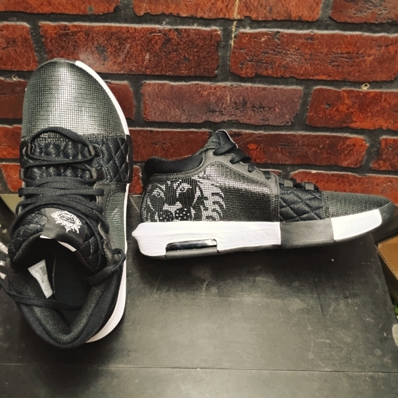 LeBron James witness 8 - Picture 1 of 7